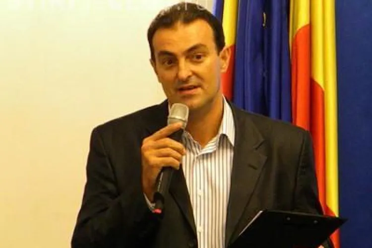Sorin Apostu: Plecarea Nokia, efect al economiei mondiale, nu al conditiilor create pe plan local