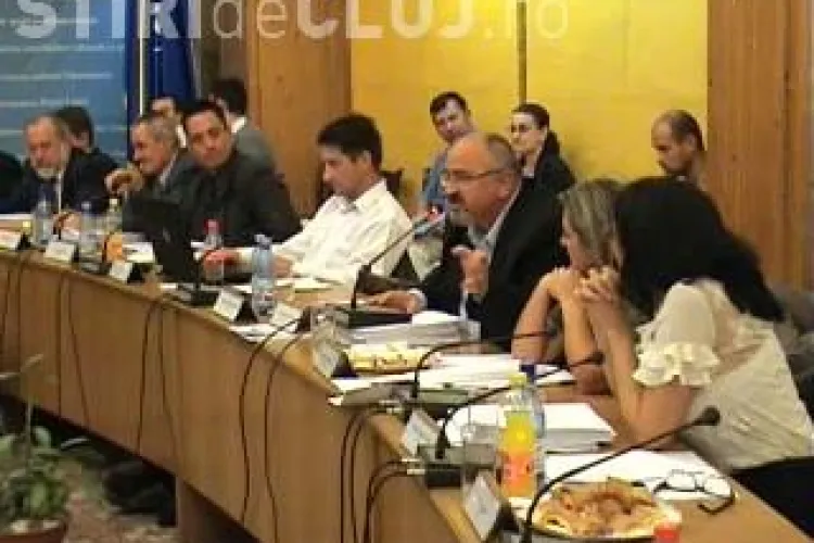 Circ la Consiliul Local Cluj-Napoca! Alesii s-au certat pe "paternitatea" strategiei invatamantului preuniversitar VIDEO