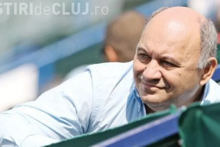 Sever Muresan, "groparul" Bancii Dacia Felix, a primit Crucea Transilvana de la IPS Andrei