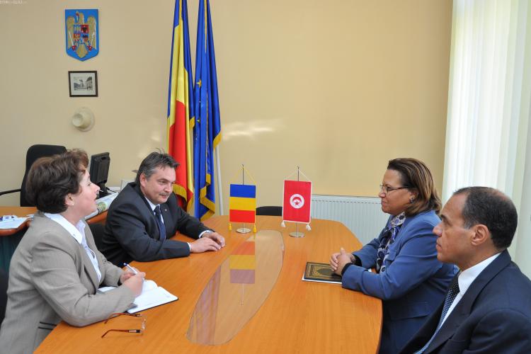 Ambasadorul Republicii Tunisia, in vizita la Primaria Cluj-Napoca