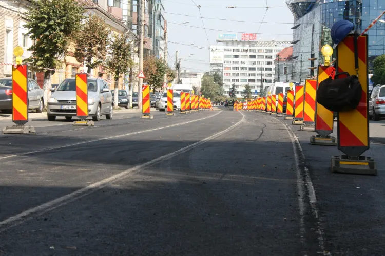 Lista strazilor din Cluj-Napoca care vor fi asfaltate din bani europeni! Vizate sunt drumurile de langa linia de tramvai