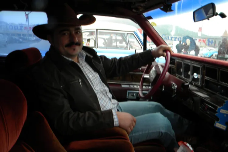 Parada masinilor retro la Cluj! Vezi cum arata un Lincoln din '83 care consuma 20 de litri la "suta" VIDEO