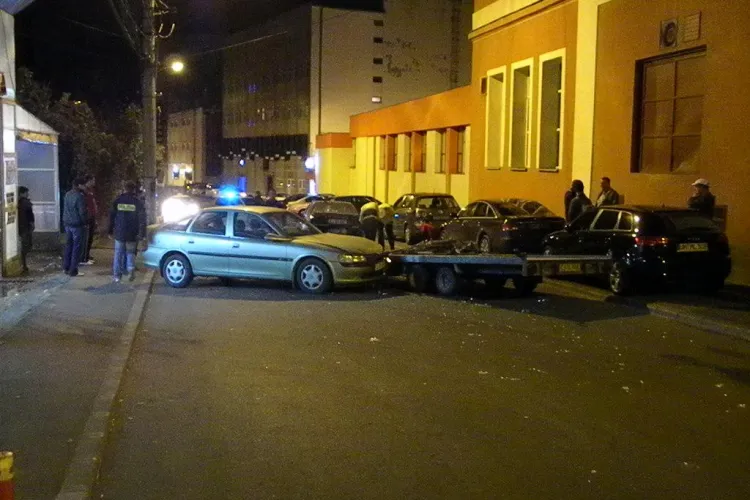 Accident langa fosta fabrica de bere Ursus, pe strada Berariei VIDEO si FOTO