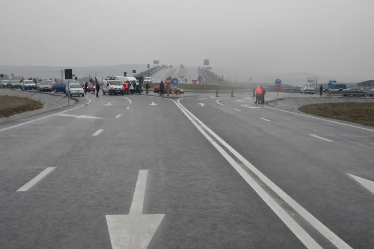 Asteptandu-l pe Emil Boc! Cum arata centura Valcele - Apahida FOTO