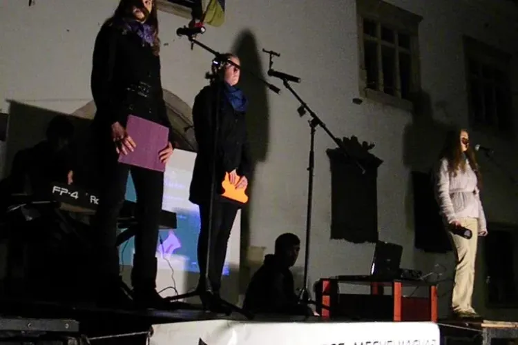 Elevii maghiari din Cluj au comemorat, intonand imnul Ungariei, Revolutia Maghiara din 1956 VIDEO si FOTO