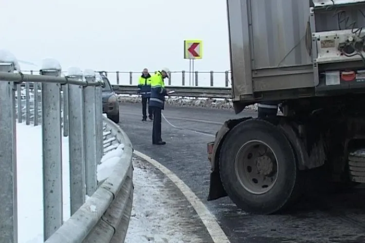 Accident pe Autostrada Transilvania, la intrare dinspre Gilau