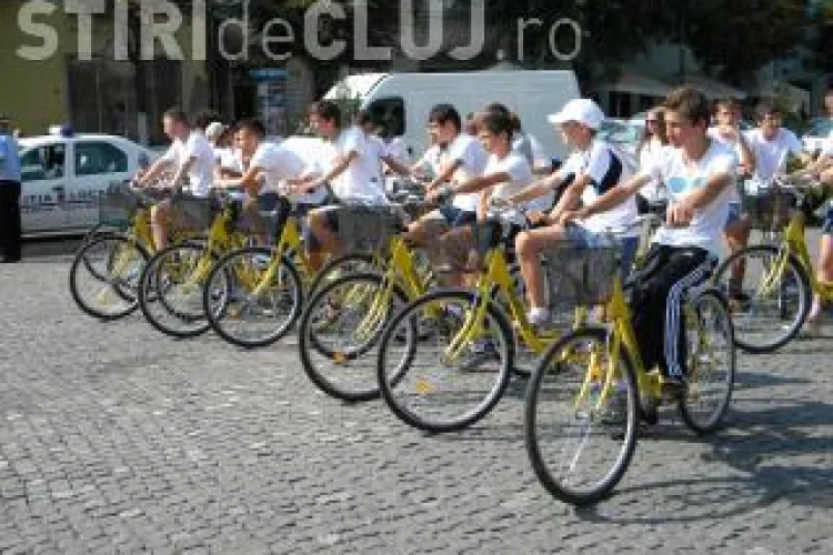 Cluj: S-a lansat licitatia de amenajare a 50 de statii de inchiriere de biciclete si 14,5 km de piste VIDEO