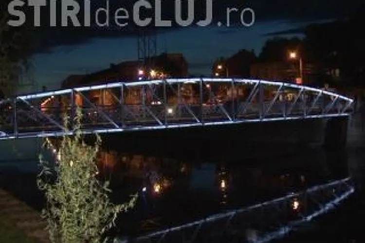 Doina si Ion Aldea-Teodorovici, comemorati la Cluj pe podul Elisabeta de studentii basarabeni VIDEO