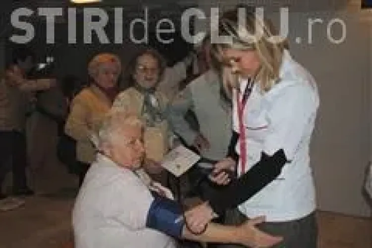 Glicemia testata gratuit in Iulius Mall