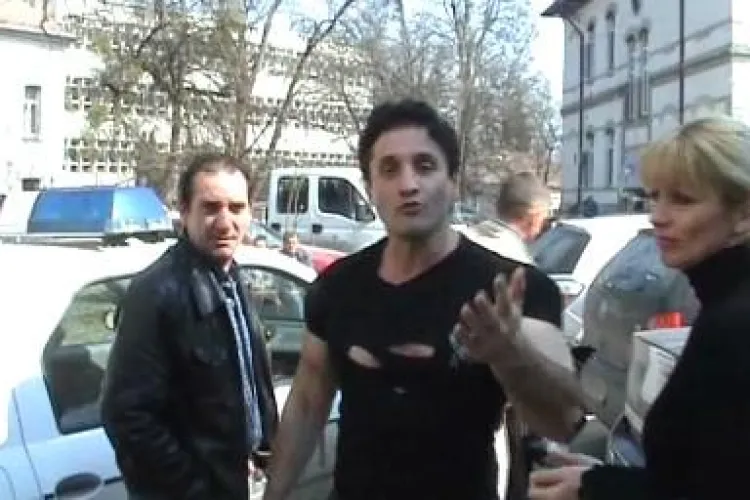 Gore la iesire de la Tribunalul Cluj: "Sunt nevinovat! Eu sunt idolul femeilor"