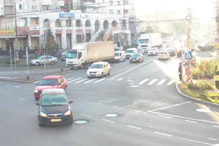 Sens giratoriu la intersectia strazilor Nicolae Titulescu si Septimiu Albini