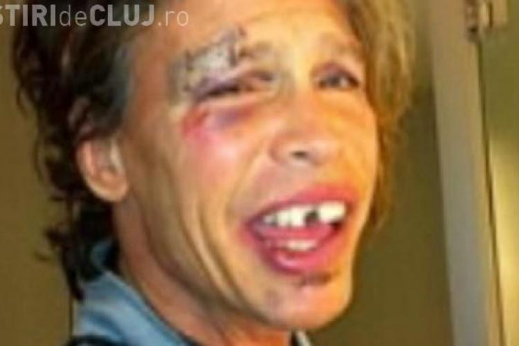 Steven Tyler stirb! Solistul Aerosmith a cazut in baie VIDEO