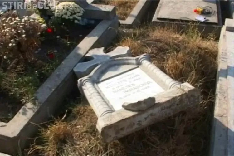 Crucea care a cazut peste fetita de patru ani, in cimitirul Manastur, avea peste 100 de kilograme VIDEO