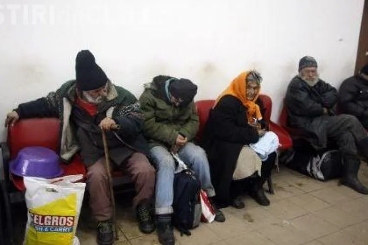 Sapte boschetari ridicati de Primarie de pe strazi si dusi la adapostul de noapte