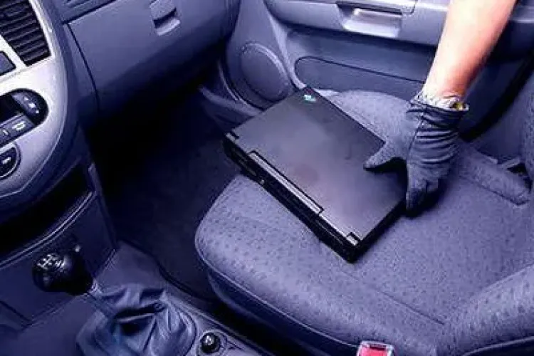 Ti-i s-a furat laptopul? Vezi ce trebuie sa faci!