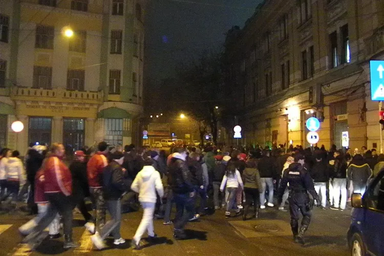 PREMIERA! Galeria CFR Cluj a pus stapanire pe oras inainte de derby -ul cu U Cluj VIDEO si FOTO