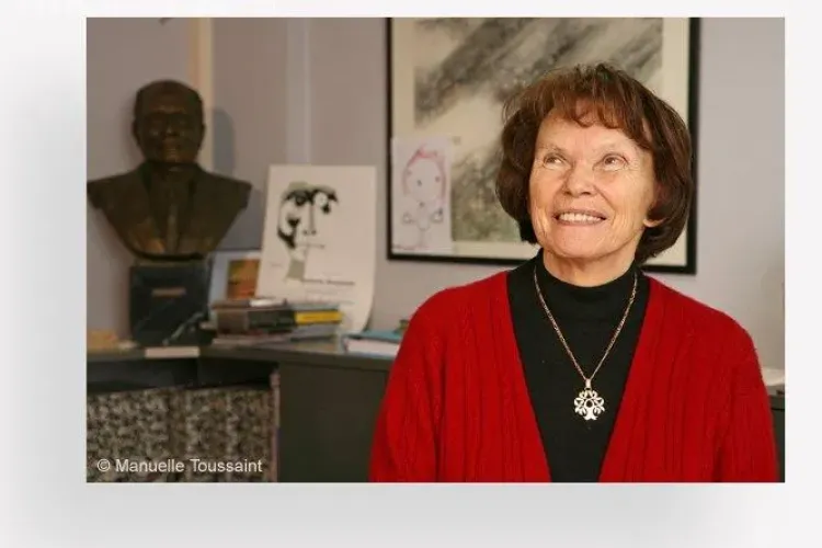 Vaduva lui Francois Mitterrand a murit