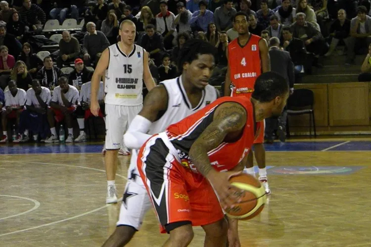 U Mobitelco joaca de la 21.30 cu Elan Chalon LIVE SCORE