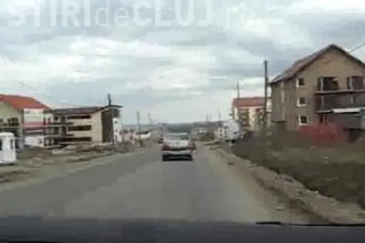 Clujenii de pe strada Buna Ziua cer asfaltarea drumului, dar nimeni nu-i asculta