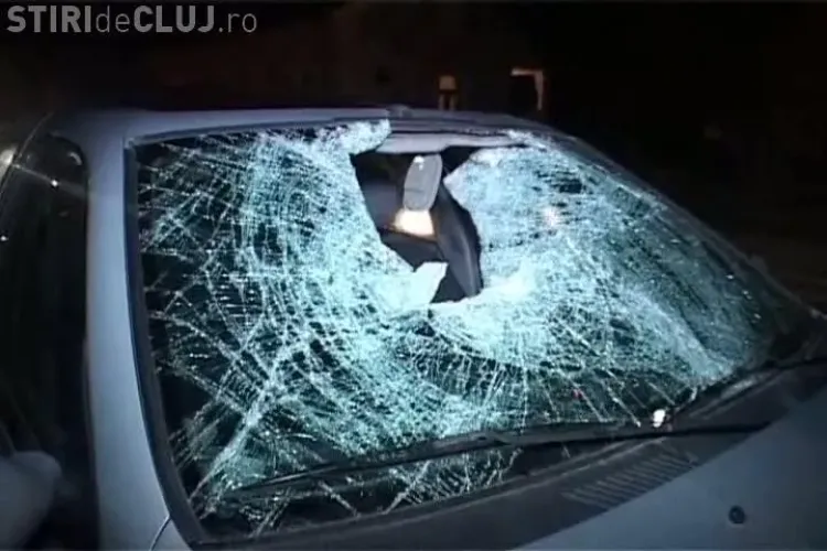 Accident la Nima! Un barbat a fost dus 60 de metri pe capota unei masini VIDEO si FOTO