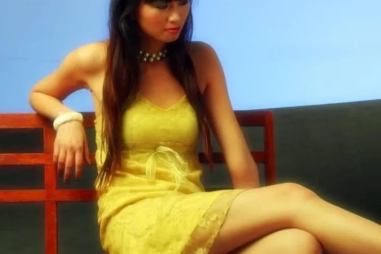 Anunturi in China: Imi dau virginitatea pe un iPhone 4S