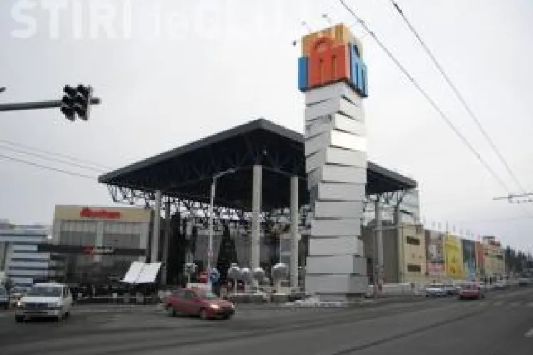 Reduceri de pret si spectacole la Iulius Mall, in noaptea de sambata spre duminica