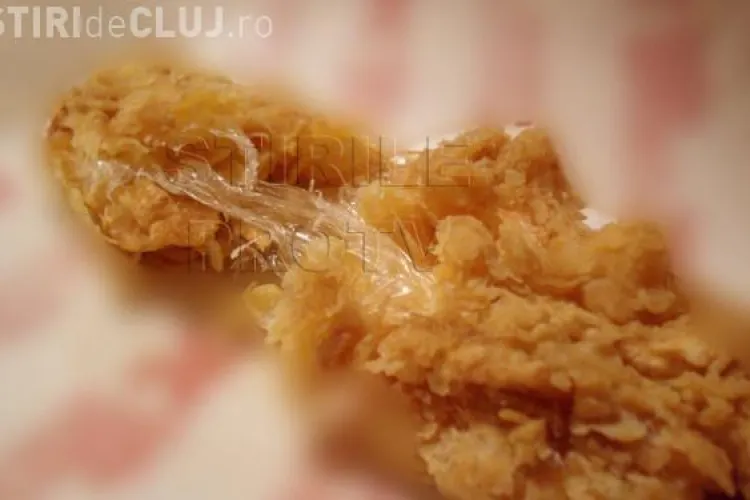 Dezgustator! Ce a gasit o femeie la un fast-food din Bucuresti