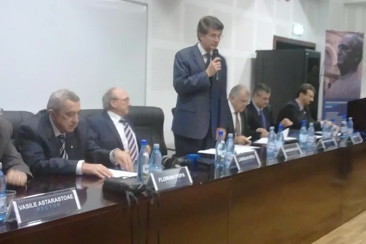 Rezidentii la medicina au un ghid pentru concursul din 2012. Lansarea s-a facut in premiera la Cluj