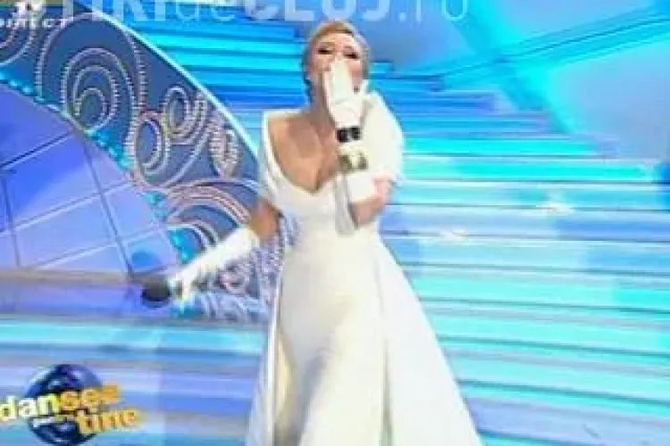 Iulia Vantur, imbracata ca "Alba ca Zapada" la "Dansez pentru tine" FOTO
