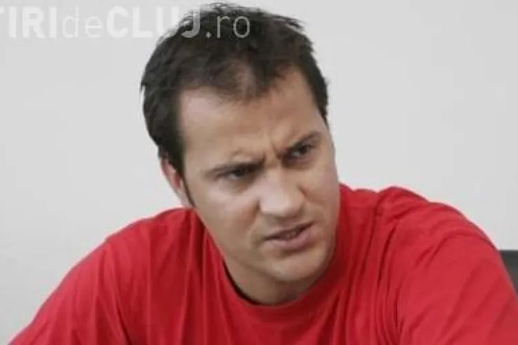 Huidu nu vrea sa mai conduca, si-a angajat sofer personal