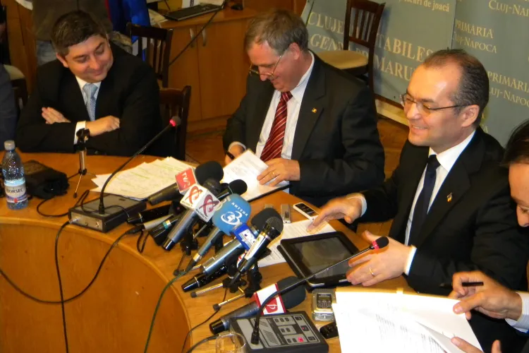 Numele lui Emil Boc, cenzurat de Curtea de Apel Cluj din dosarul Apostu si Stoia? Acuzatii grave