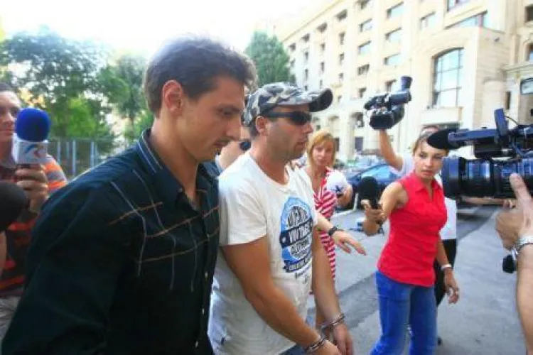 Hackerul Micul Fum, care a bagat spaima in vedete, risca 12 ani de inchisoare