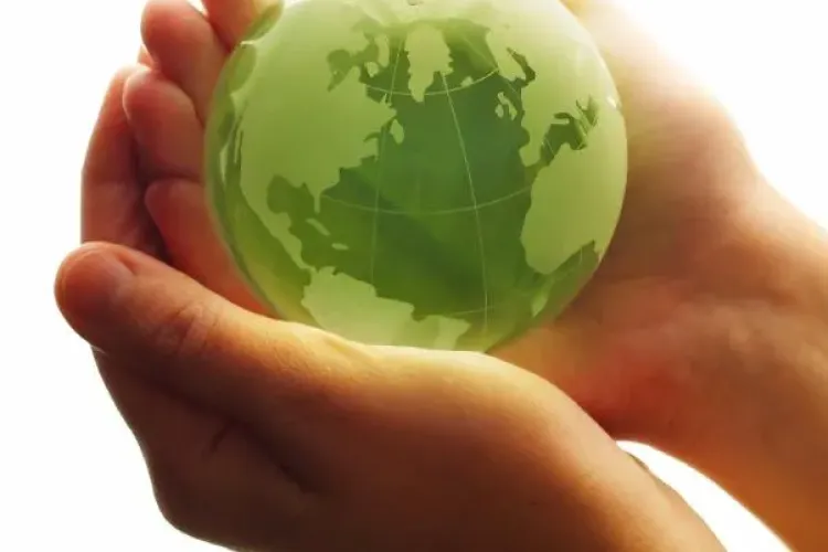 Sustine programul Charity Shop. Vezi aici cum poti ajuta