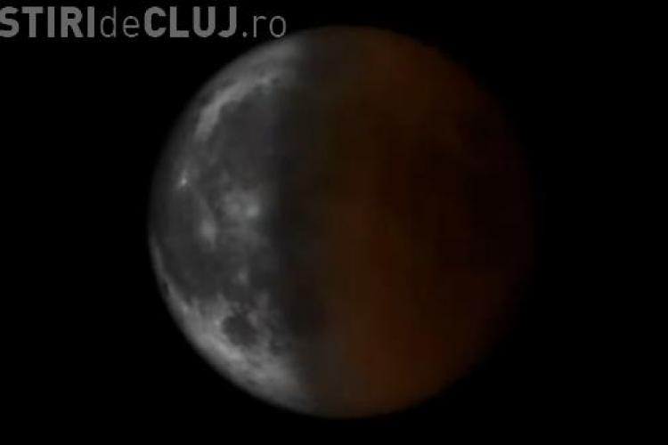 LIVE! Eclipsa totala de Luna! Vezi la ce ora va fi vizibila din Romania VIDEO
