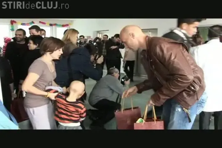 Gest frumos! CFR Cluj a facut cadouri copiilor cu cancer VIDEO