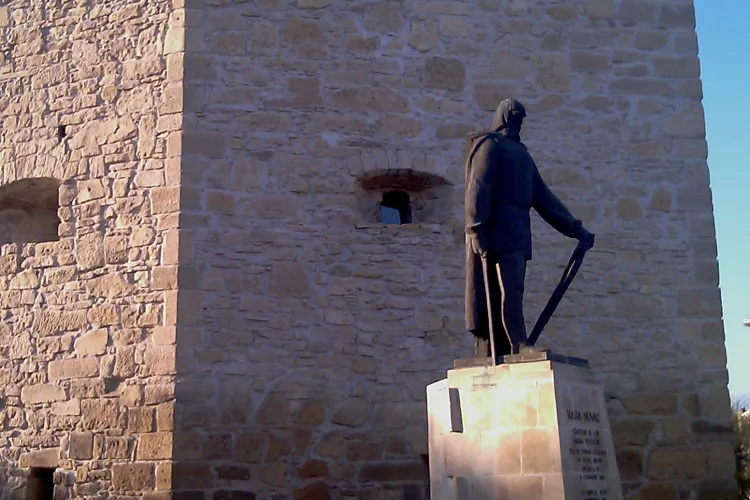 Lectie de pictura la Turnul Croitorilor pentru 10 copii 