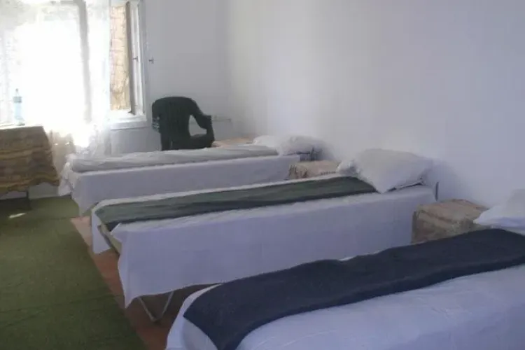 Tanar snopit in bataie, in somn, de un coleg in caminul Colegiului Tehnic Transporturi Cluj