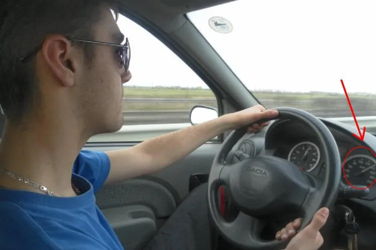 Tanarul de 18 ani, care a omorat o femeie pe Calea Turzii, s-a fotografiat gonind ca un "nebun" cu 150 km/h