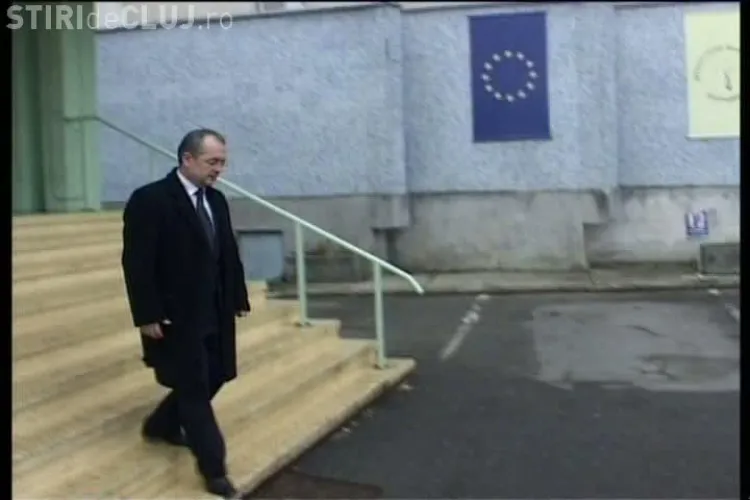 Emil Boc s-a ocupat personal ca sicriul tatalui sau sa fie dus la Rachitele VIDEO