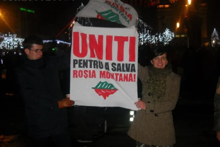 Activistii Rosia Montana au protestat la artificii FOTO