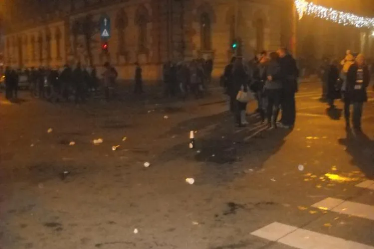 Mizerie si gunoaie lasate de clujeni dupa terminarea artificiilor FOTO