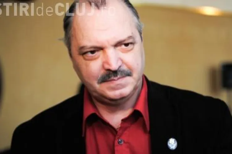 Colindele, Ateneul si statuia lui Eminescu, interzise in reclame, propune deputatul Victor Socaciu