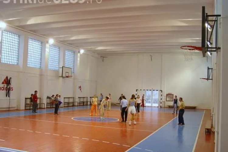 Sala de sport pentru liceele din centrul orasului