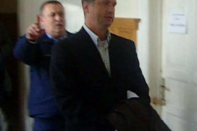 Calin Stoia, in procesul cu "Number one", Emil Boc: Audierile facute sunt nelegale si cercetarile DNA sunt nule VIDEO