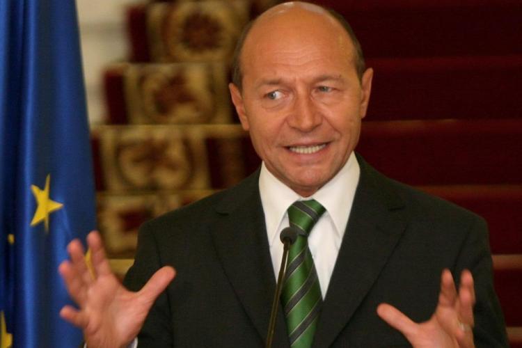 Basescu, in prima aparitie publica de dupa proteste: Vom continua adoptarea masurilor