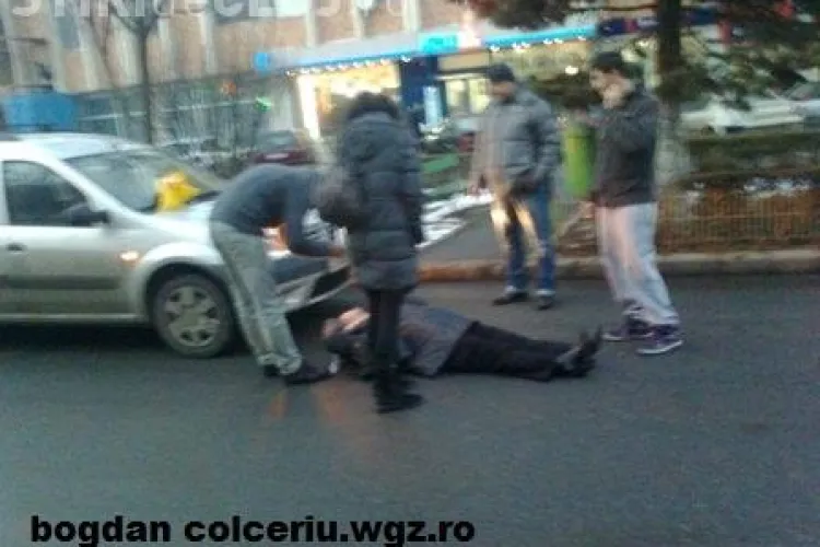 Accident in Zorilor pe strada Pasteur! O femeie a fost lovita de o masina FOTO