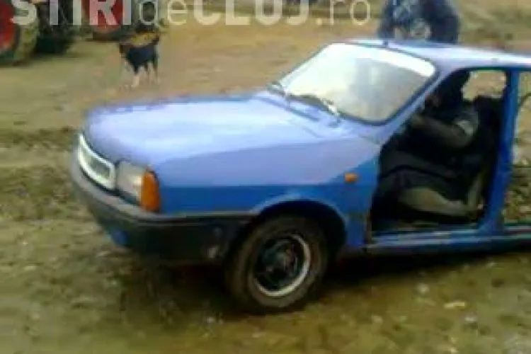 Turdenii au talent! Au taiat o Dacie in doua pentru a vedea daca merge VIDEO 