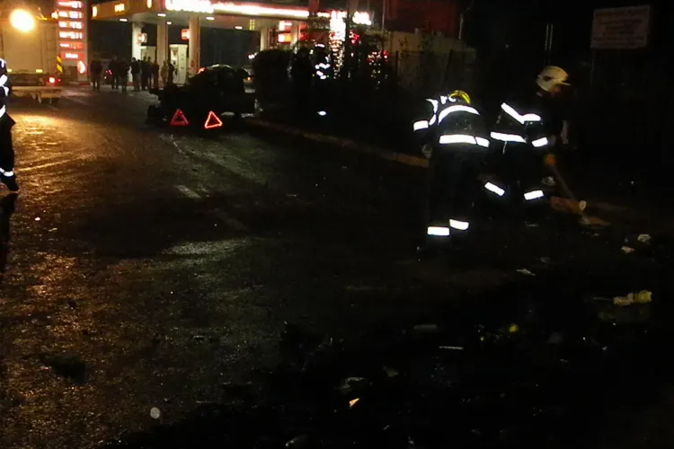 Accident grav la intrare in Dej! Doua TIR -uri si doua autoturisme s-au ciocnit violent VIDEO