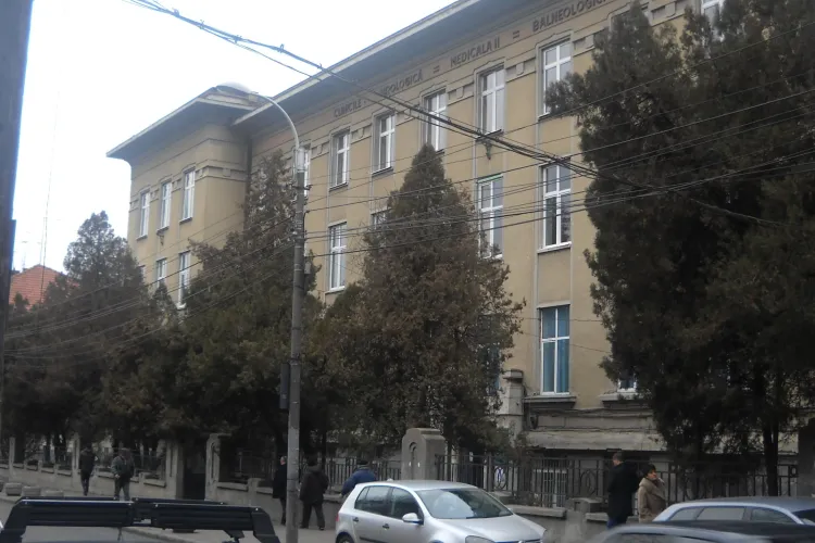 REVOLTATOR! Spitalul Clinic Judetean Cluj cere 200 de lei pe o consultatie! Vezi lista cu tarife