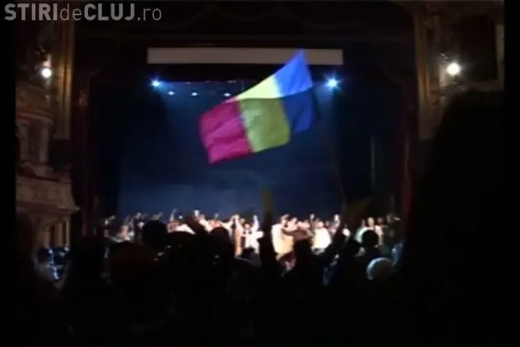 Imaginile cu protestul de la Opera din Cluj, de la spectacolul "Nabucco 12", prezentate de presa din Grecia VIDEO